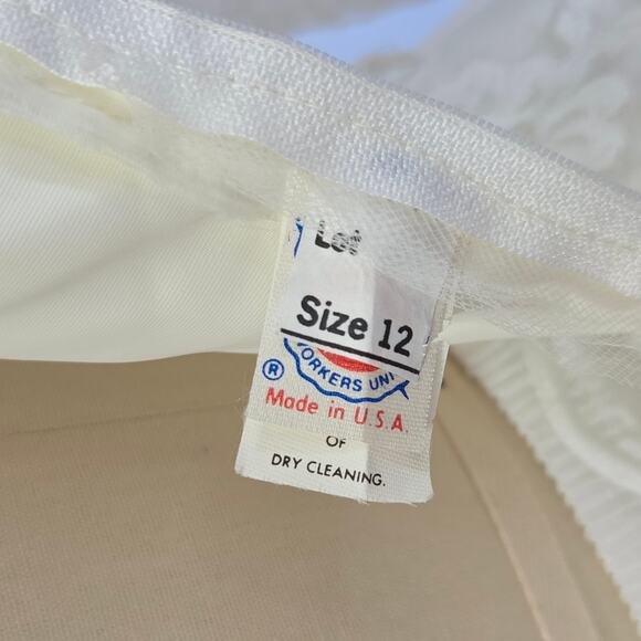 Vintage 60s 70s Wedding Dress Size 12 S M NWT White Lace Train Pleats Chiffon - Picture 14 of 16